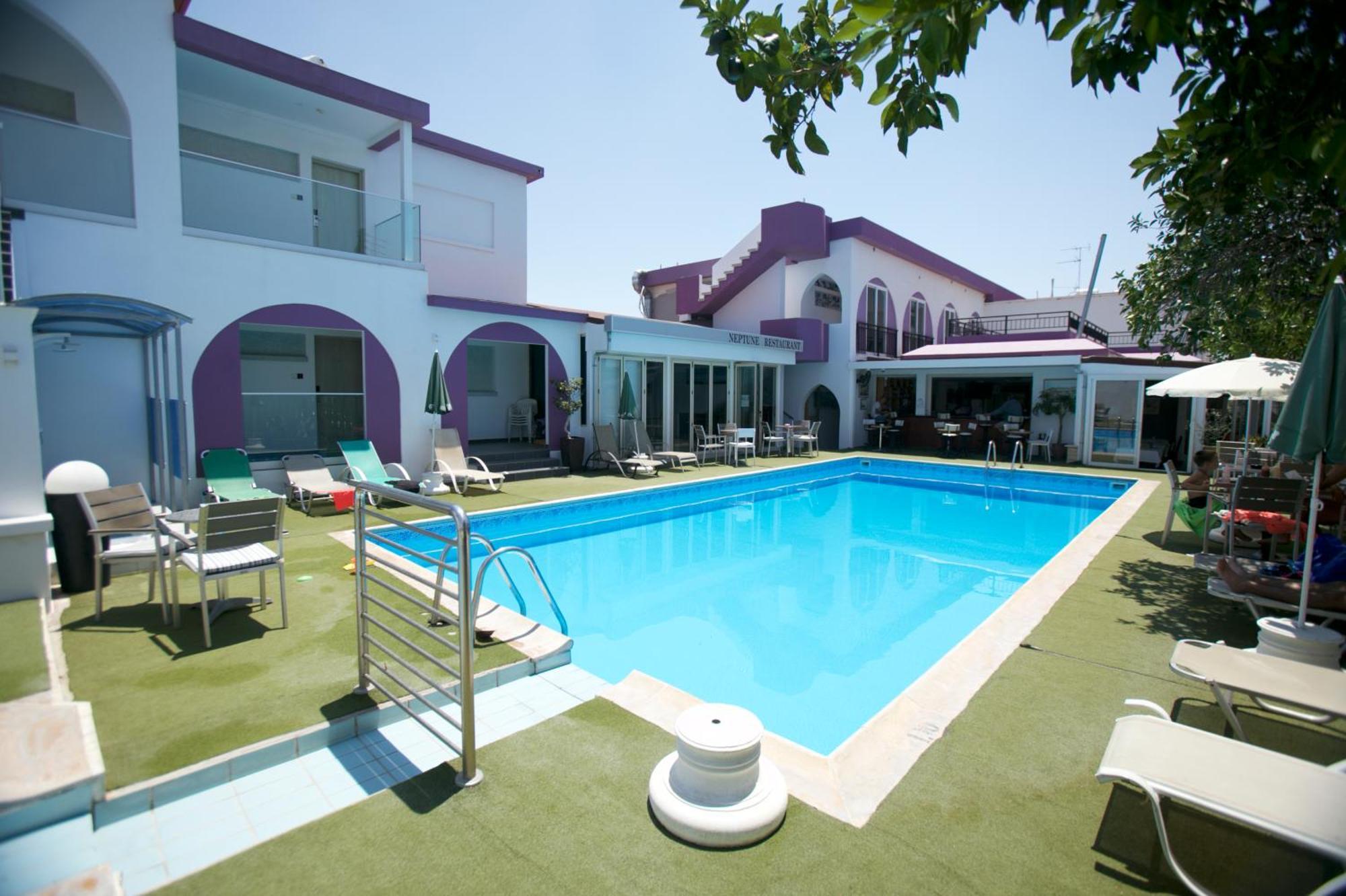 Neptune Hotel Apartments Paphos Korall-öböl Kültér fotó