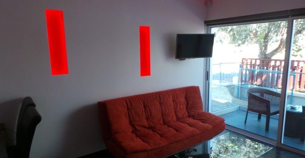 Neptune Hotel Apartments Paphos Korall-öböl Kültér fotó