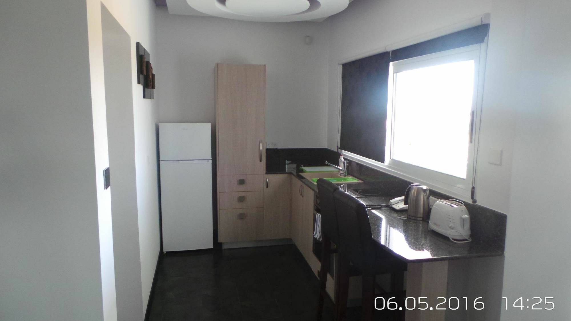 Neptune Hotel Apartments Paphos Korall-öböl Kültér fotó