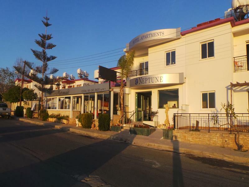 Neptune Hotel Apartments Paphos Korall-öböl Kültér fotó